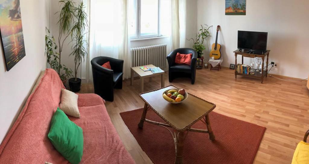 Sunshine Apartment Pančevo Eksteriør billede